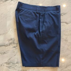 Men’s Callaway golf shorts Navy Size 34